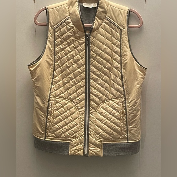Chicos, Francine Filled Cozy Vest, Zynergy US Size 8 Medium Zip Front Pockets - Picture 1 of 8